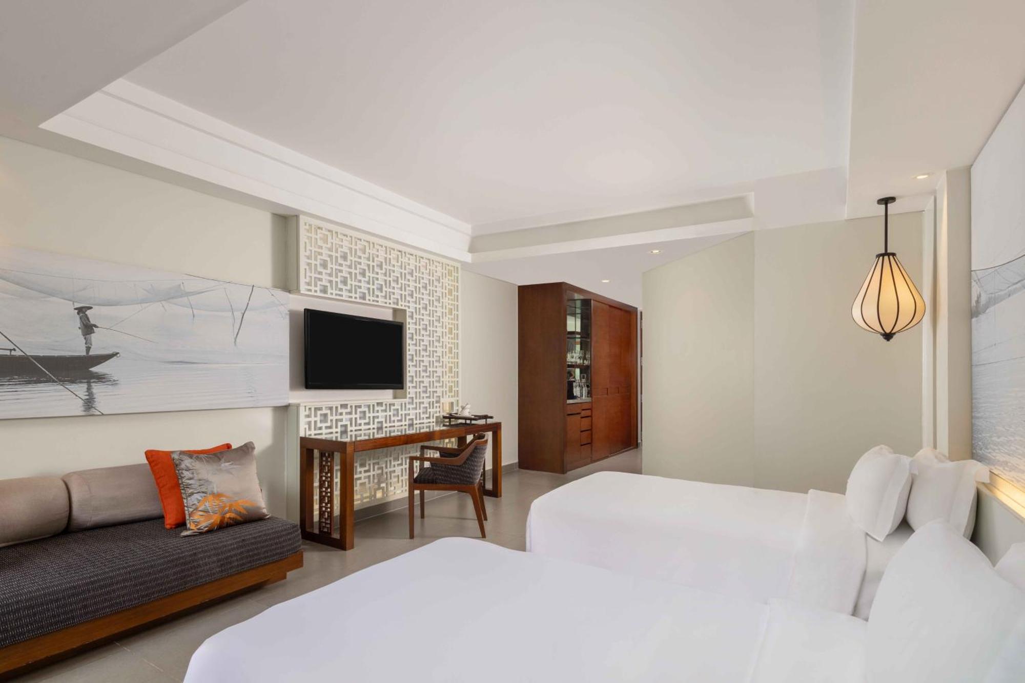 Angsana Lang Co Hotel Bagian luar foto