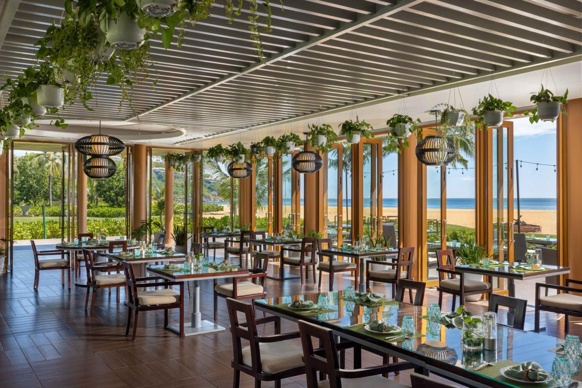 Angsana Lang Co Hotel Bagian luar foto